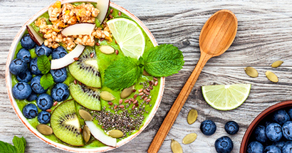 Matcha Avocado Smoothie Bowl Recept | Nyttig frukost | WeightWorld